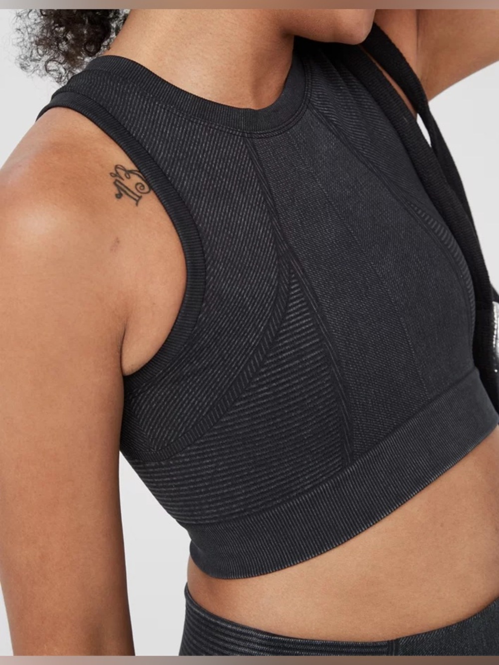 OFFLINE by aerie Seamless Longline Sports Bra in True Black